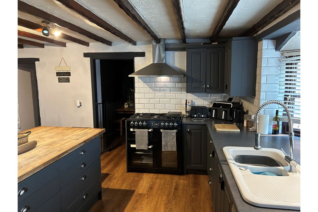 Property photo 1 of 23 Kitchen/Family Room