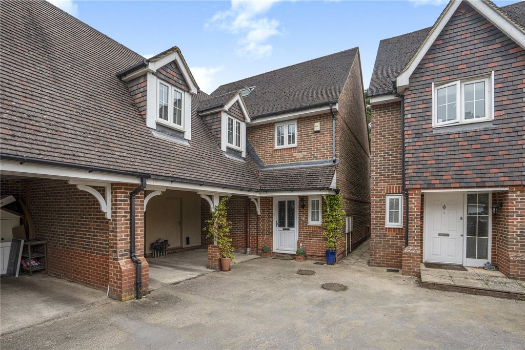 Property photo 1 of 29 Picture No. 14