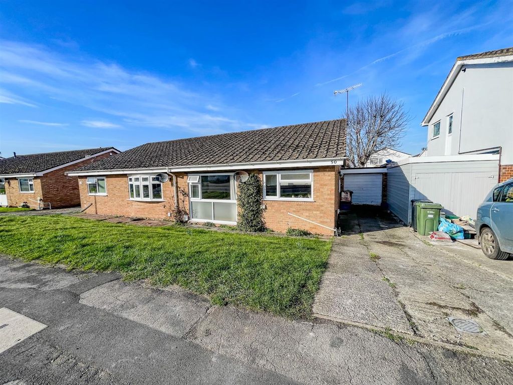 Property photo 1 of 10 Front