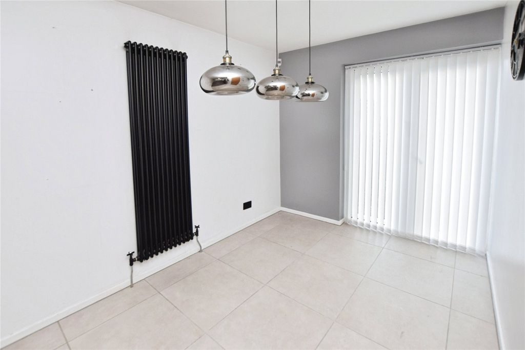 Property photo 3 of 14 Picture No. 09