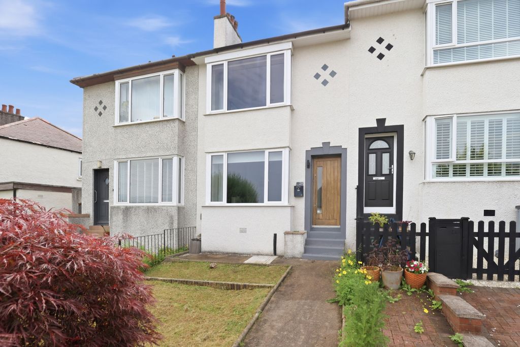 Property photo 1 of 28