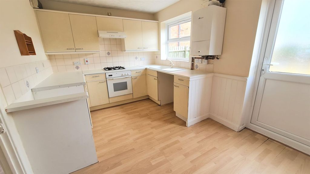 Property photo 2 of 13