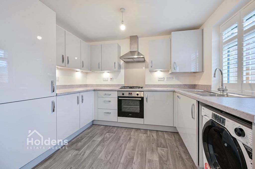 Property photo 2 of 22