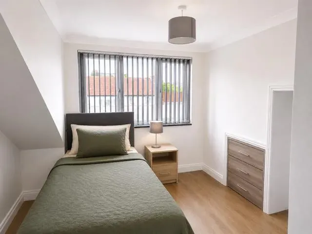 Property photo 3 of 4