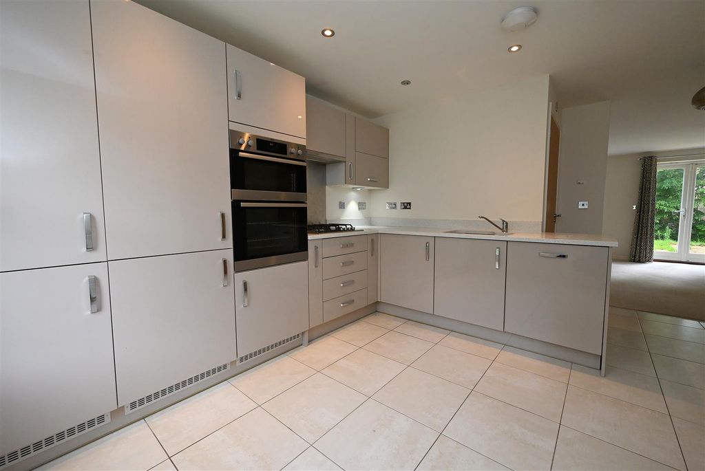 Property photo 3 of 26 Kitchen3.Jpg