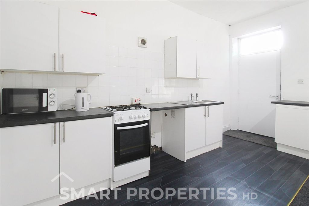 Property photo 3 of 9 27-North-Street_00003.Jpeg