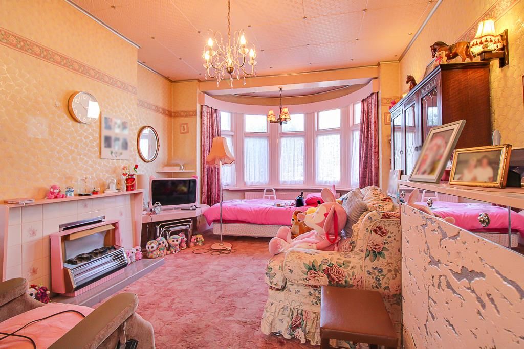 Property photo 2 of 17 Lounge/Diner
