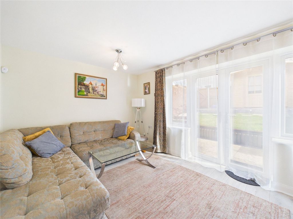 Property photo 2 of 22 Picture No. 31