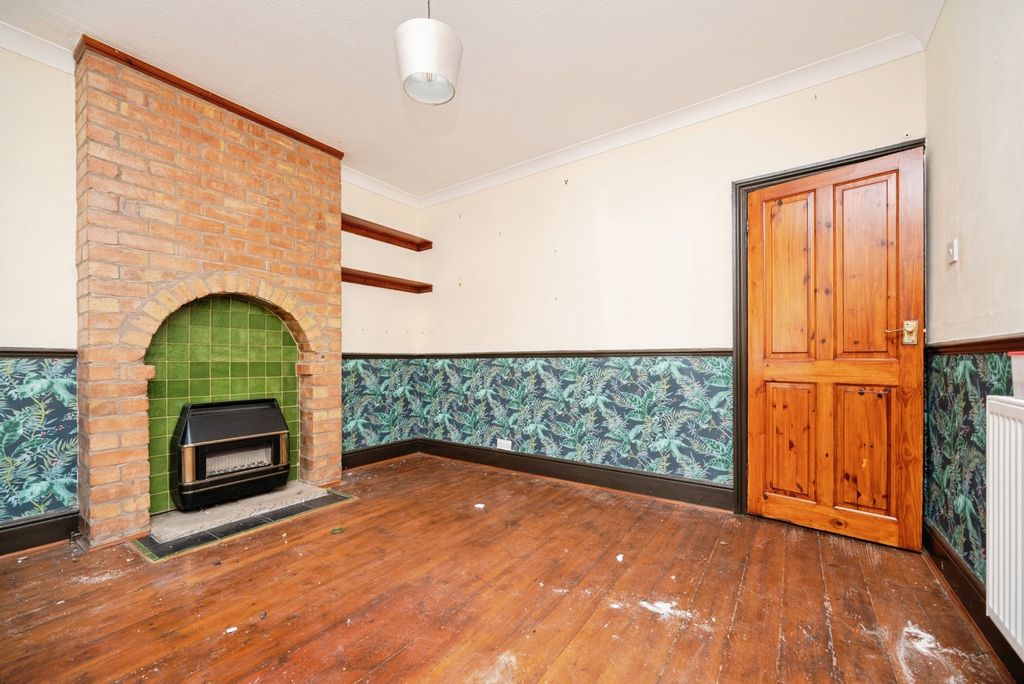 Property photo 3 of 24 Pbox-Img.Jpg