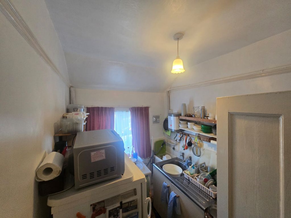 Property photo 2 of 5 Gallery