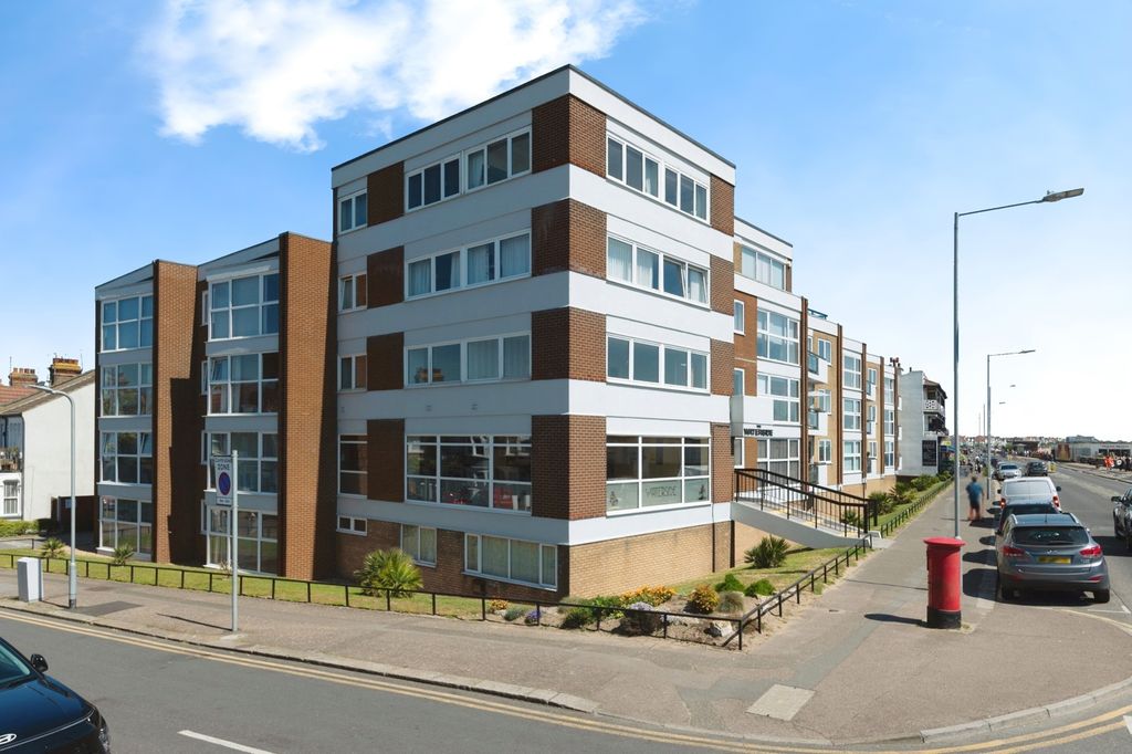 Property photo 1 of 16 Exterior