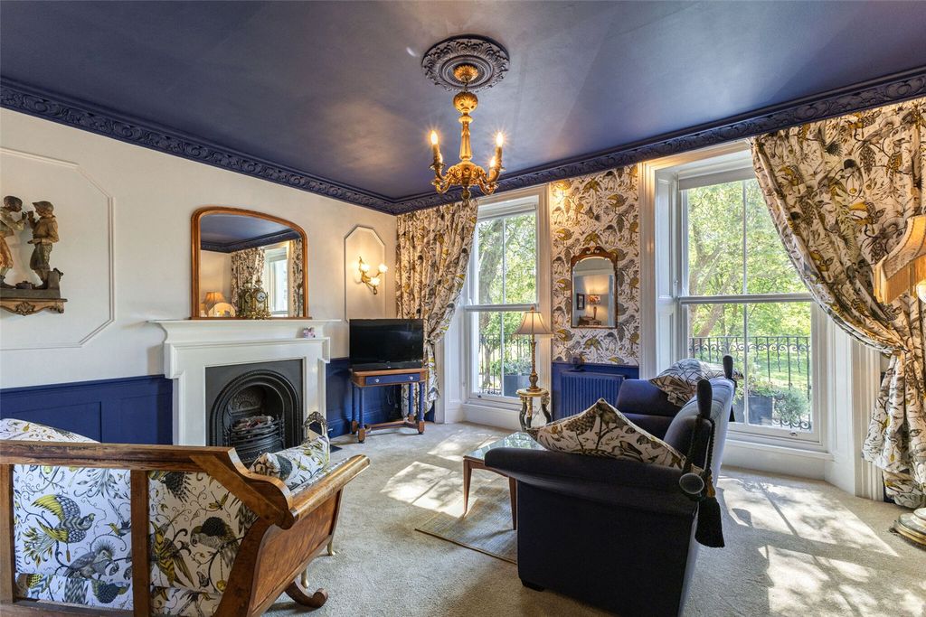 Property photo 2 of 12 Drawing Room