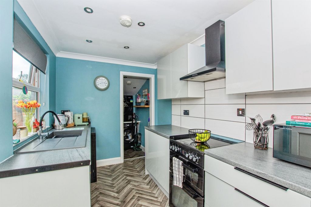 Property photo 2 of 16