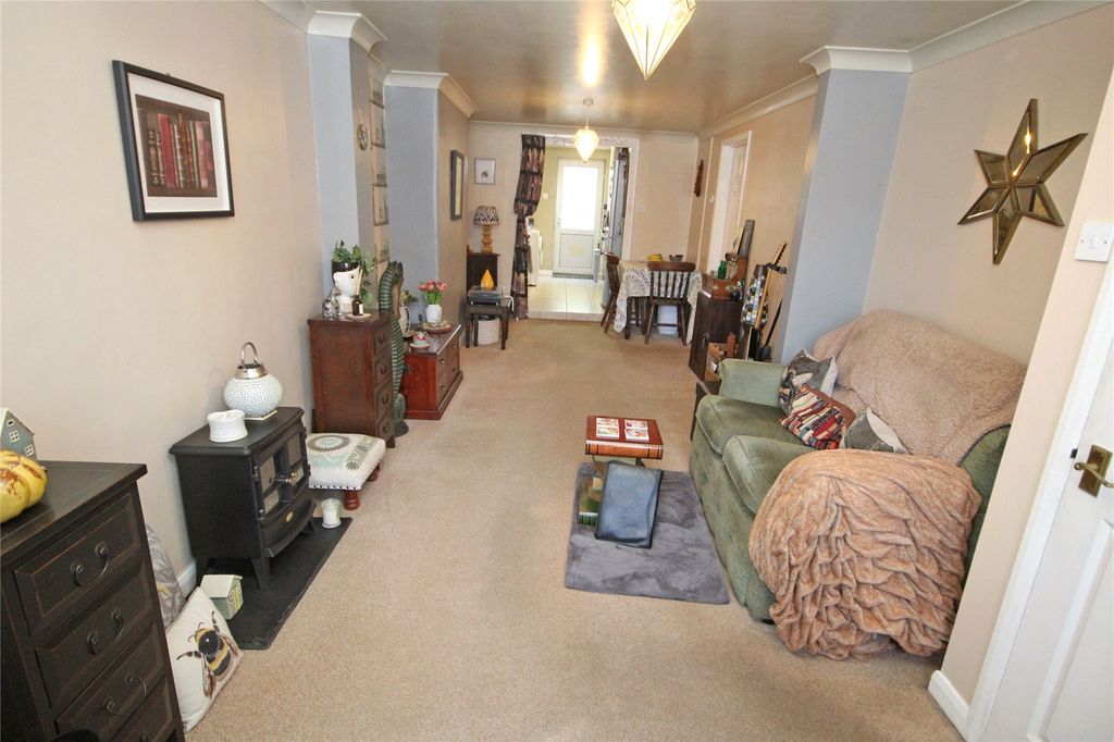 Property photo 2 of 10 Picture No. 05