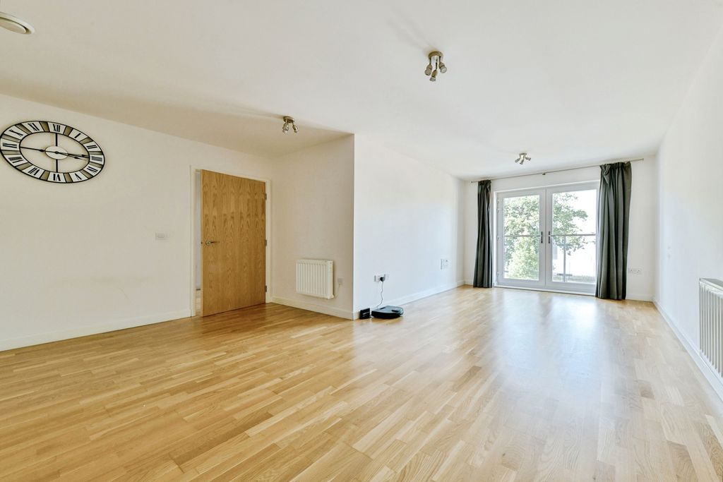 Property photo 2 of 21 Pbox-Img.Jpg