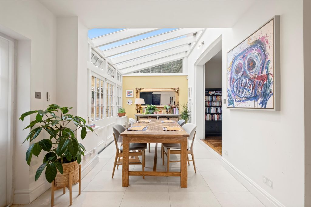 Property photo 3 of 16 Image