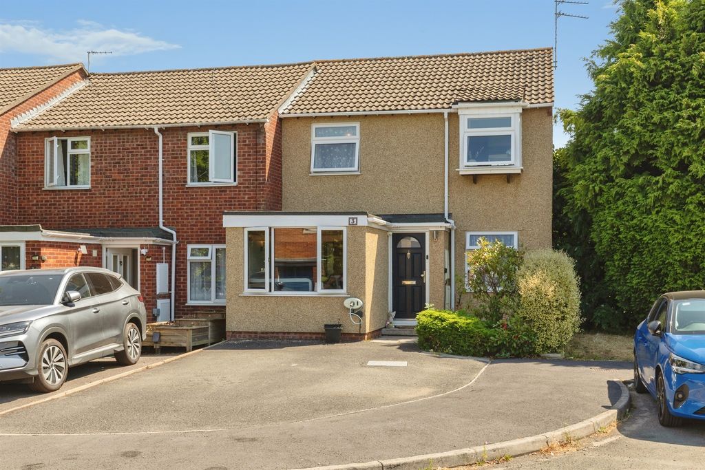 Property photo 1 of 17