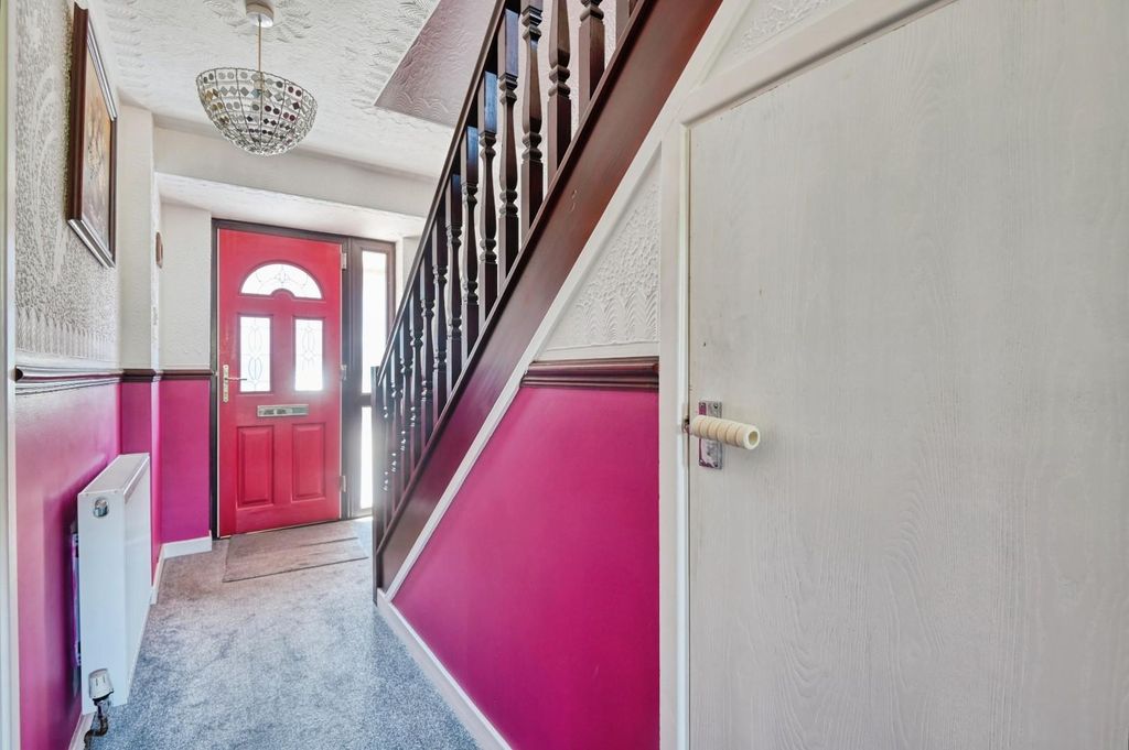 Property photo 2 of 25 10Abro5.Jpg