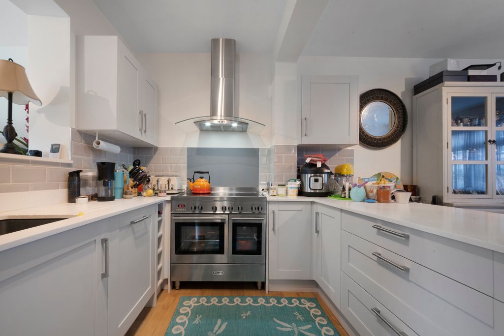 Property photo 3 of 14 Photo 3