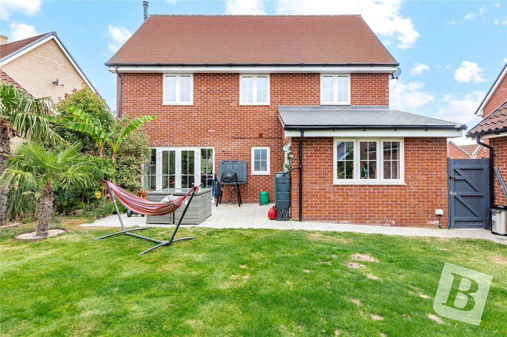 Property photo 3 of 21 Rear Garden