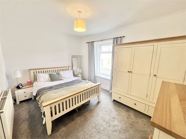 Property photo 2 of 8 Picture 2