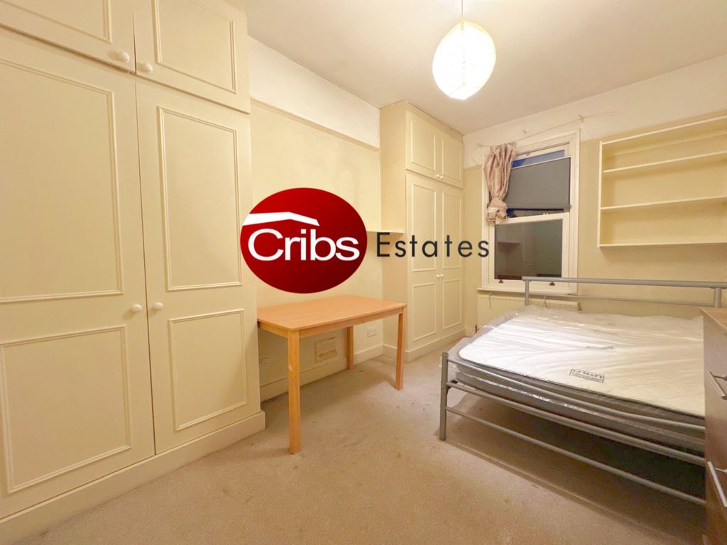 Property photo 1 of 8 Double Bedroom Available In Se6 ( Couple Welcome )