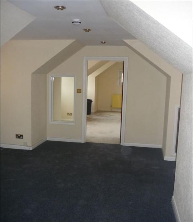Property photo 1 of 2