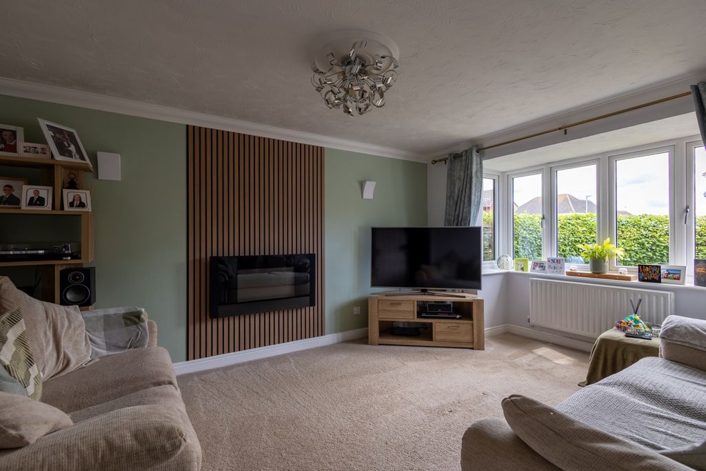 Property photo 2 of 3