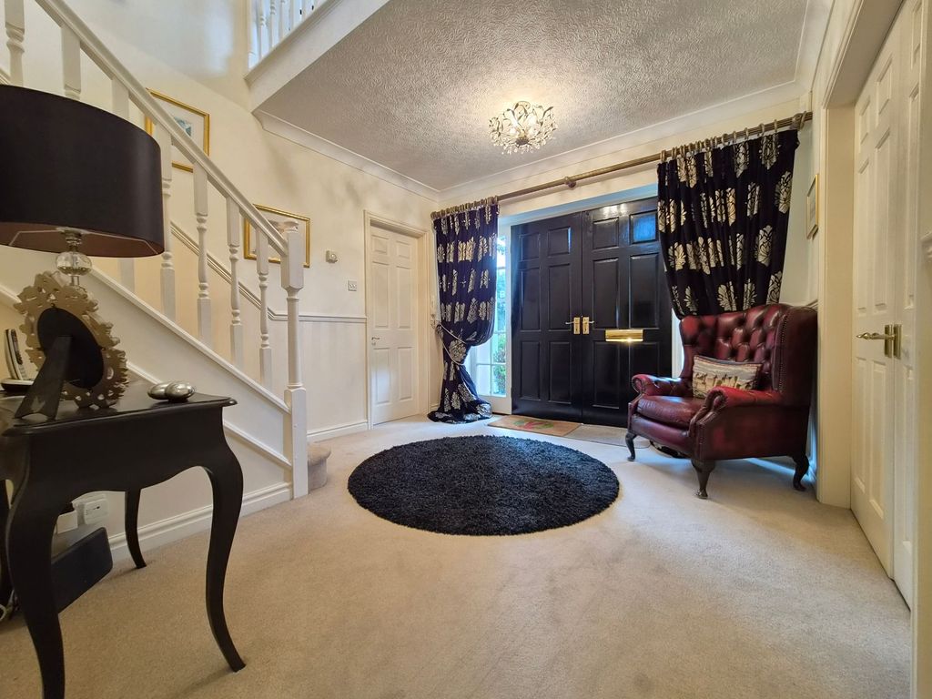 Property photo 3 of 18
