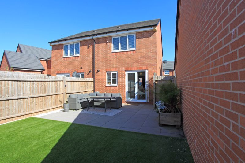 Property photo 2 of 19 Photo 21