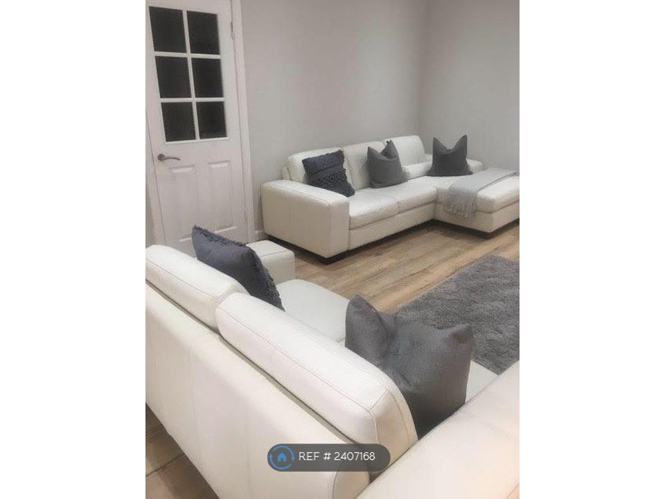 Property photo 2 of 17 More Of The Lounge