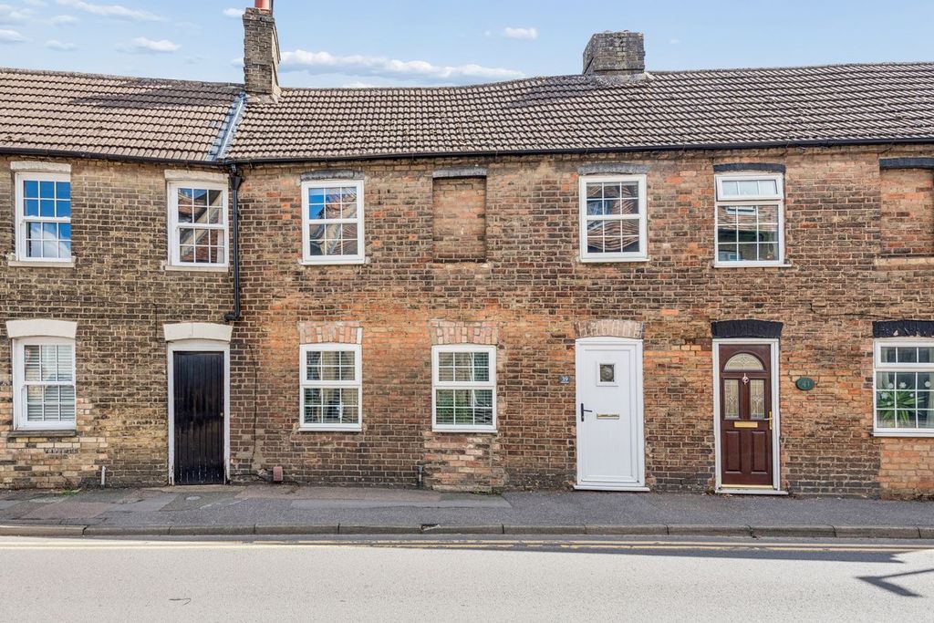 Property photo 1 of 18