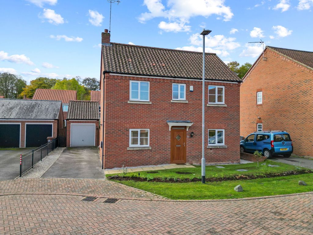 Property photo 1 of 31