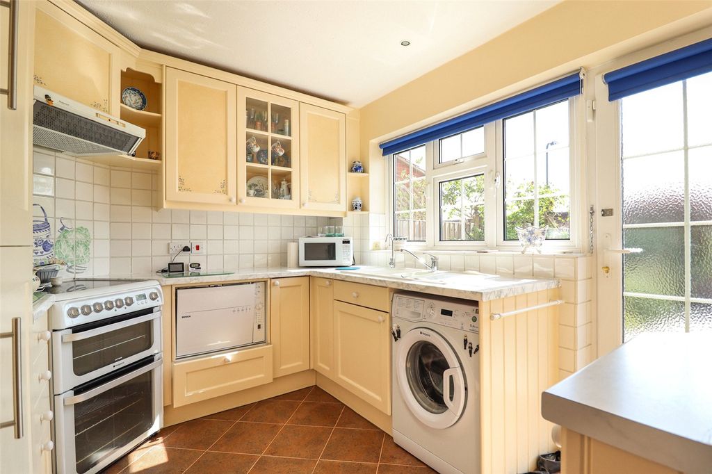 Property photo 2 of 15 Kitchen