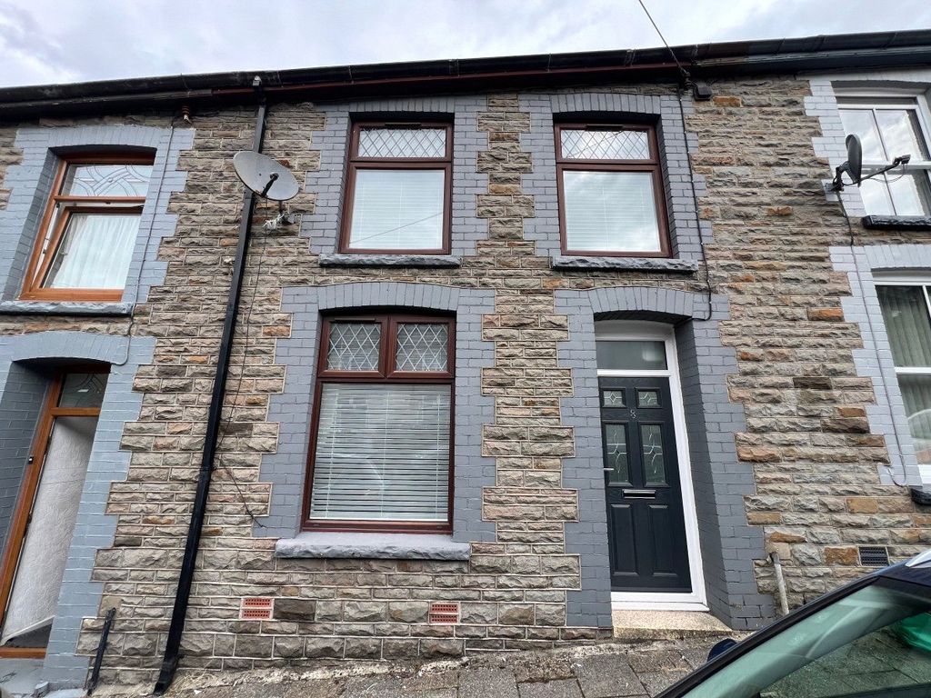 Property photo 1 of 11 Picture No. 02