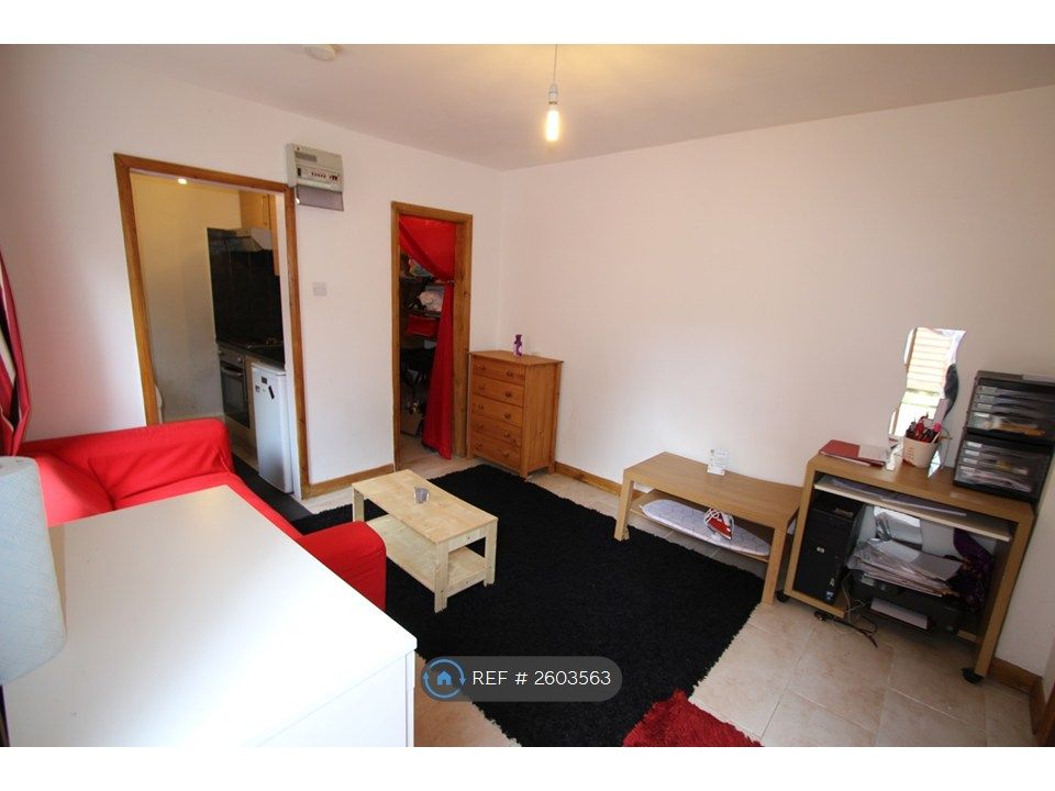 Property photo 1 of 14 Looking Towards Dressing Room (Right) &amp; Kitchen