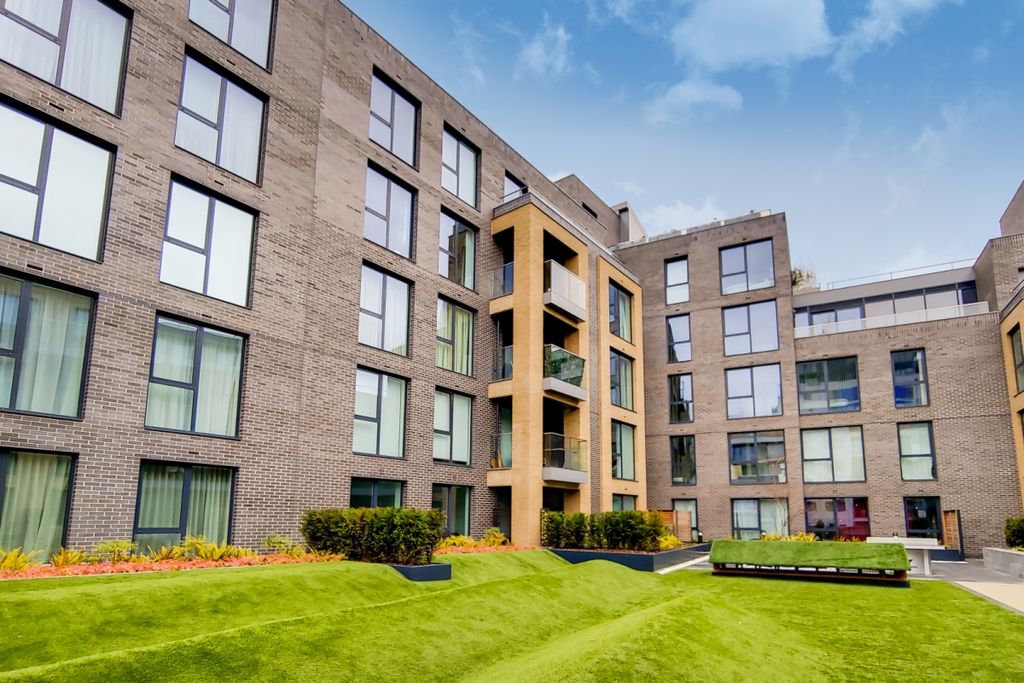 Property photo 1 of 14 1_Courtyard &amp; Gym...