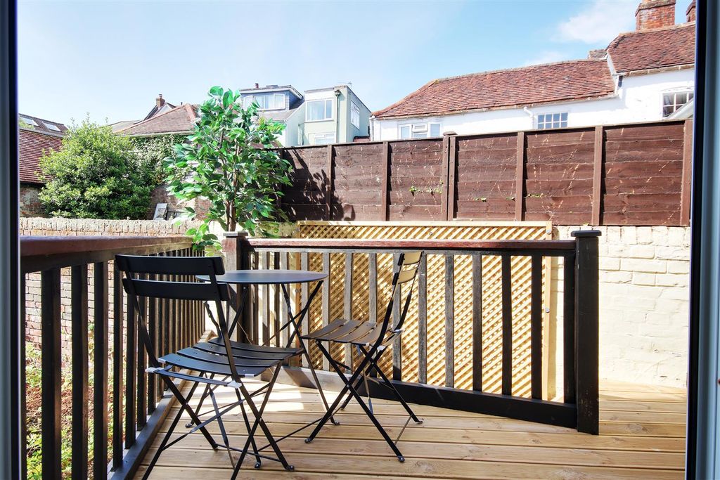 Property photo 3 of 14 Outside 2.Jpg