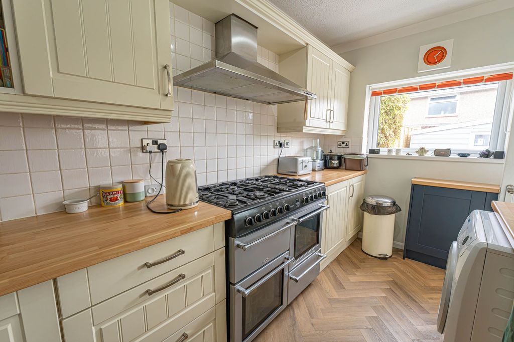 Property photo 2 of 55