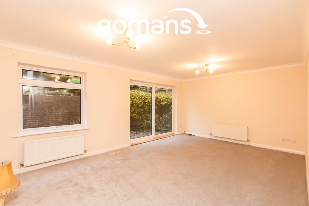 Property photo 3 of 11 3