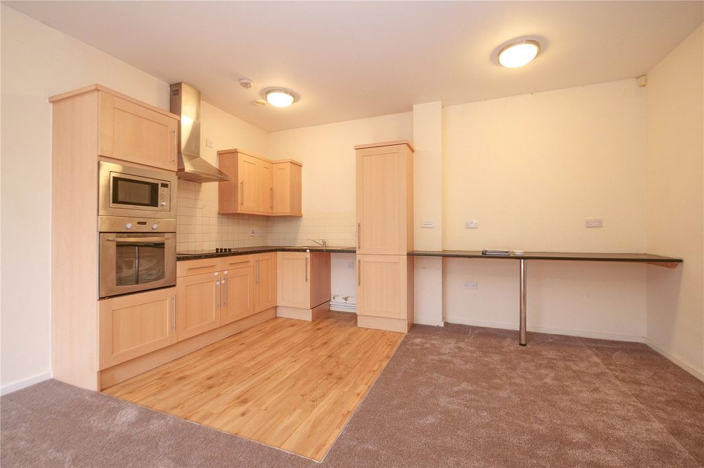 Property photo 3 of 9 Picture No. 06