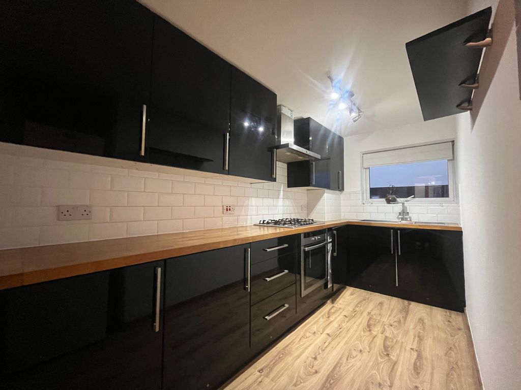 Property photo 1 of 5 Img_1644