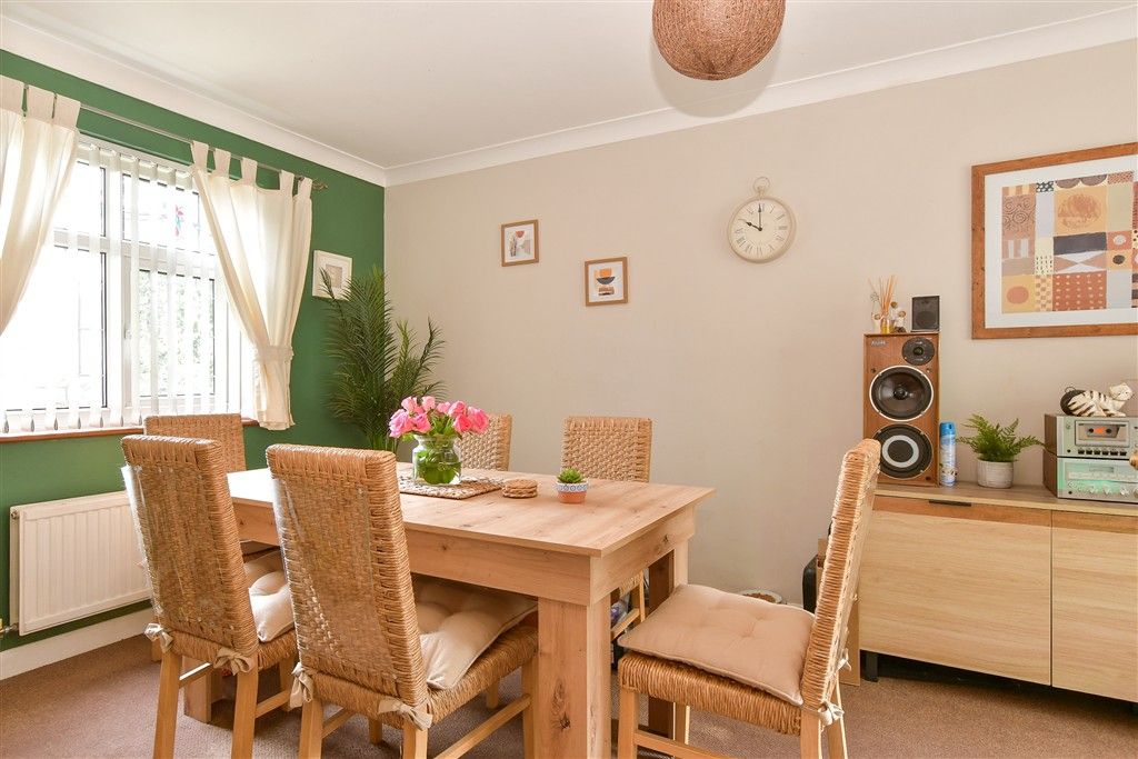 Property photo 2 of 8 Dining Room