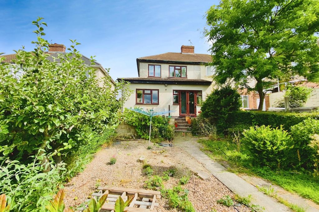 Property photo 2 of 22