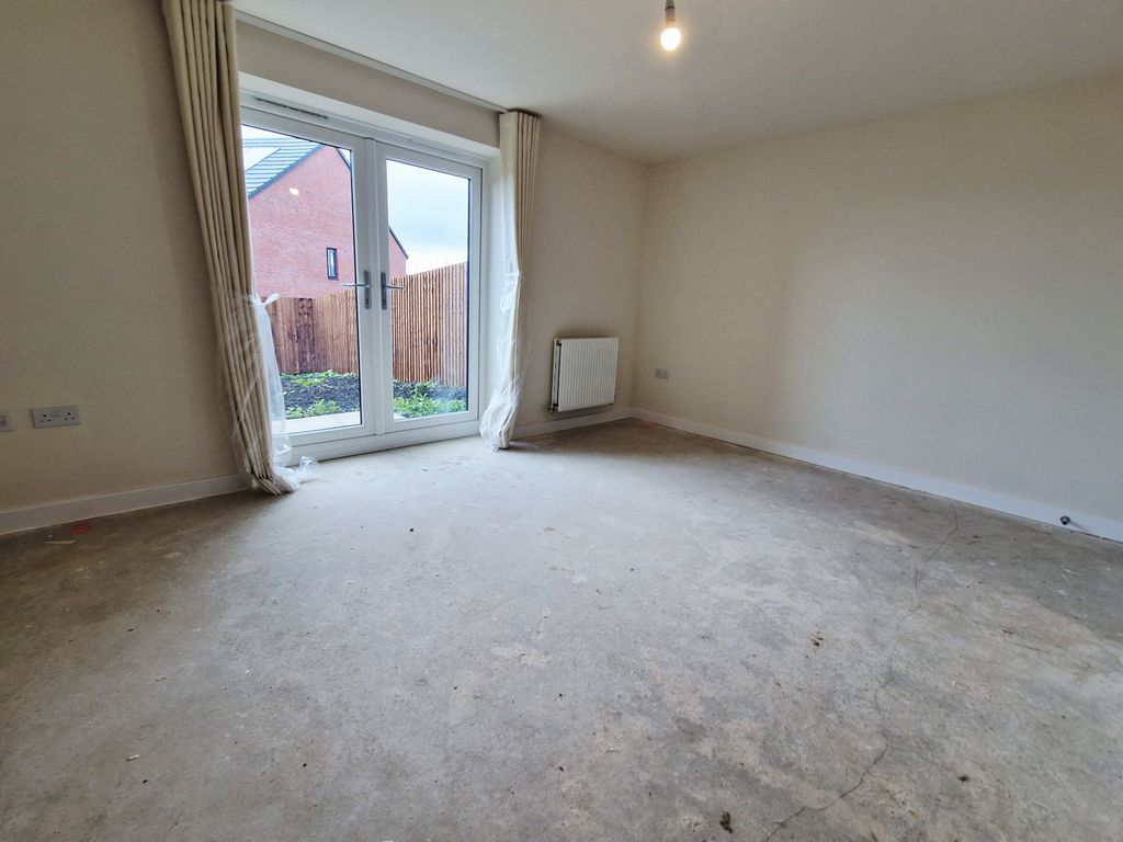 Property photo 2 of 8