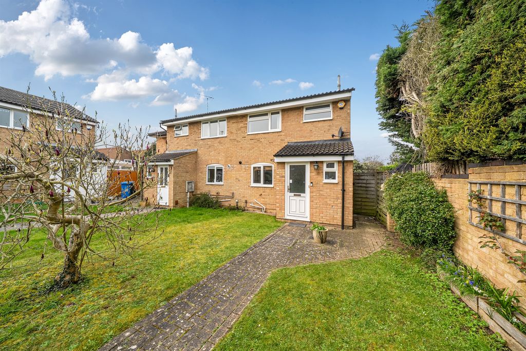 Property photo 1 of 12