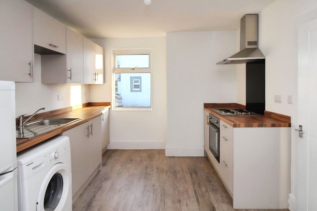 Property photo 3 of 6 Picture No. 03