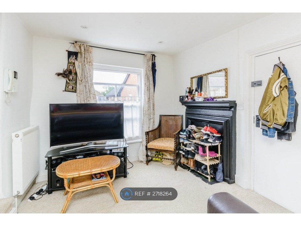 Property photo 3 of 9