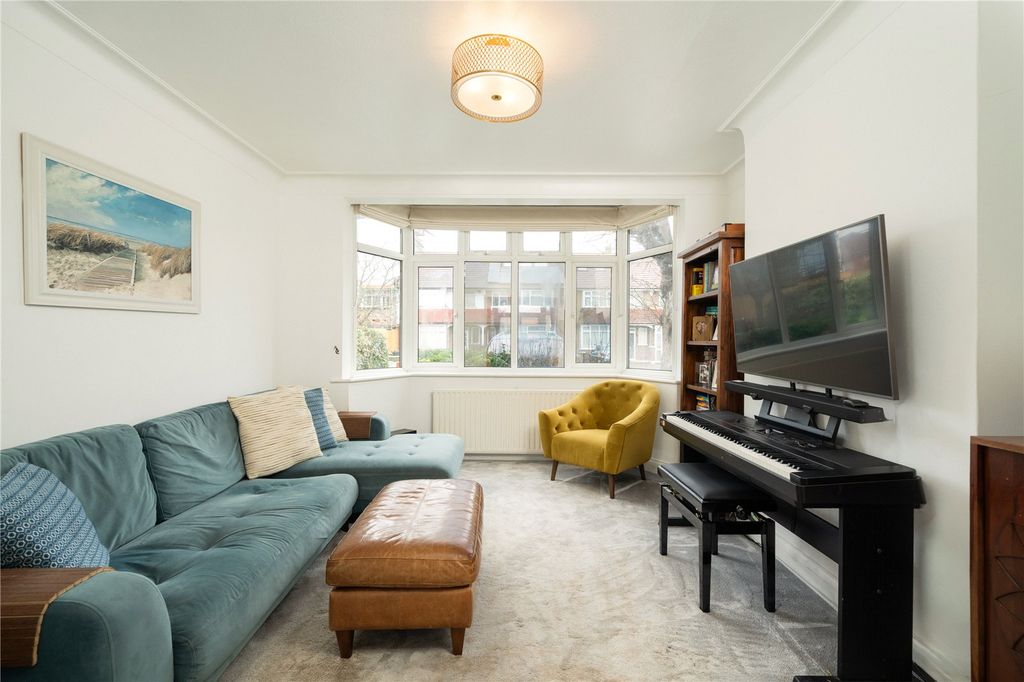 Property photo 3 of 10 Reception Room