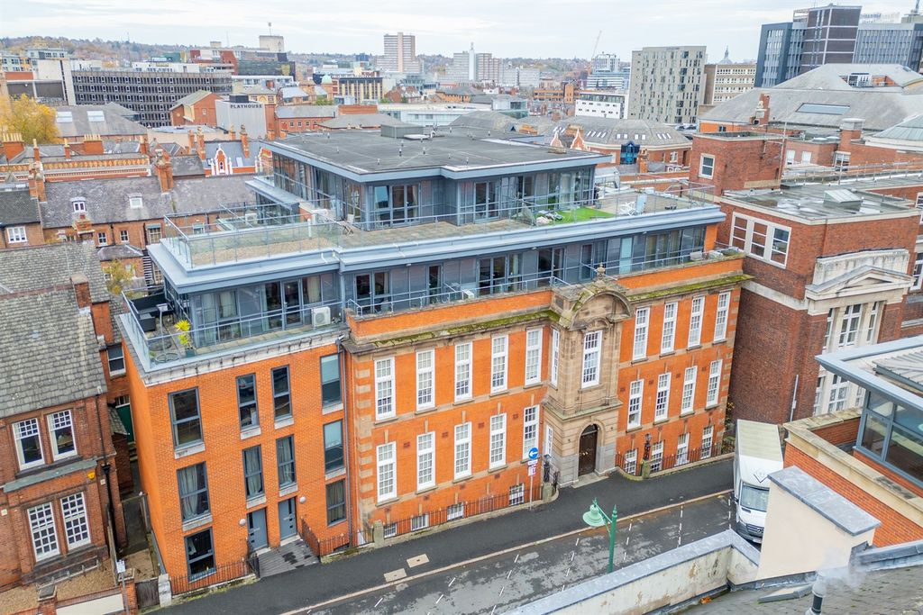 Property photo 1 of 11 (Main)